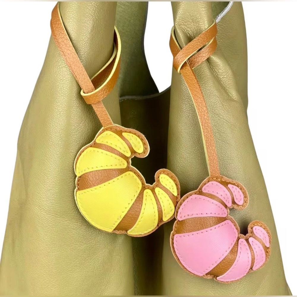 Croissant Bag Charm - CHOCOLATE BROWN - Picture 13 of 15